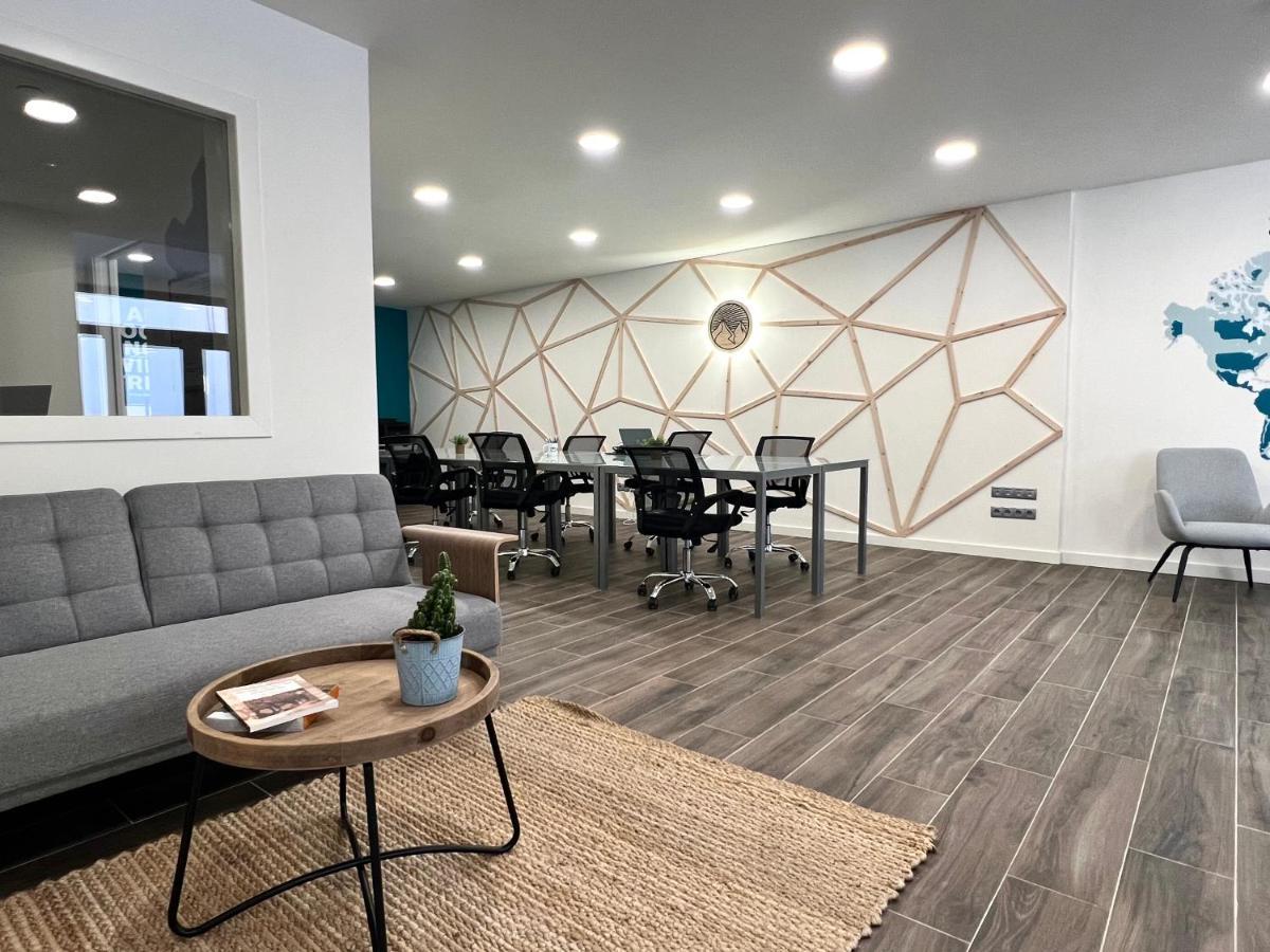 Espot Cowork & Apartments - L'Amfitriona Dış mekan fotoğraf