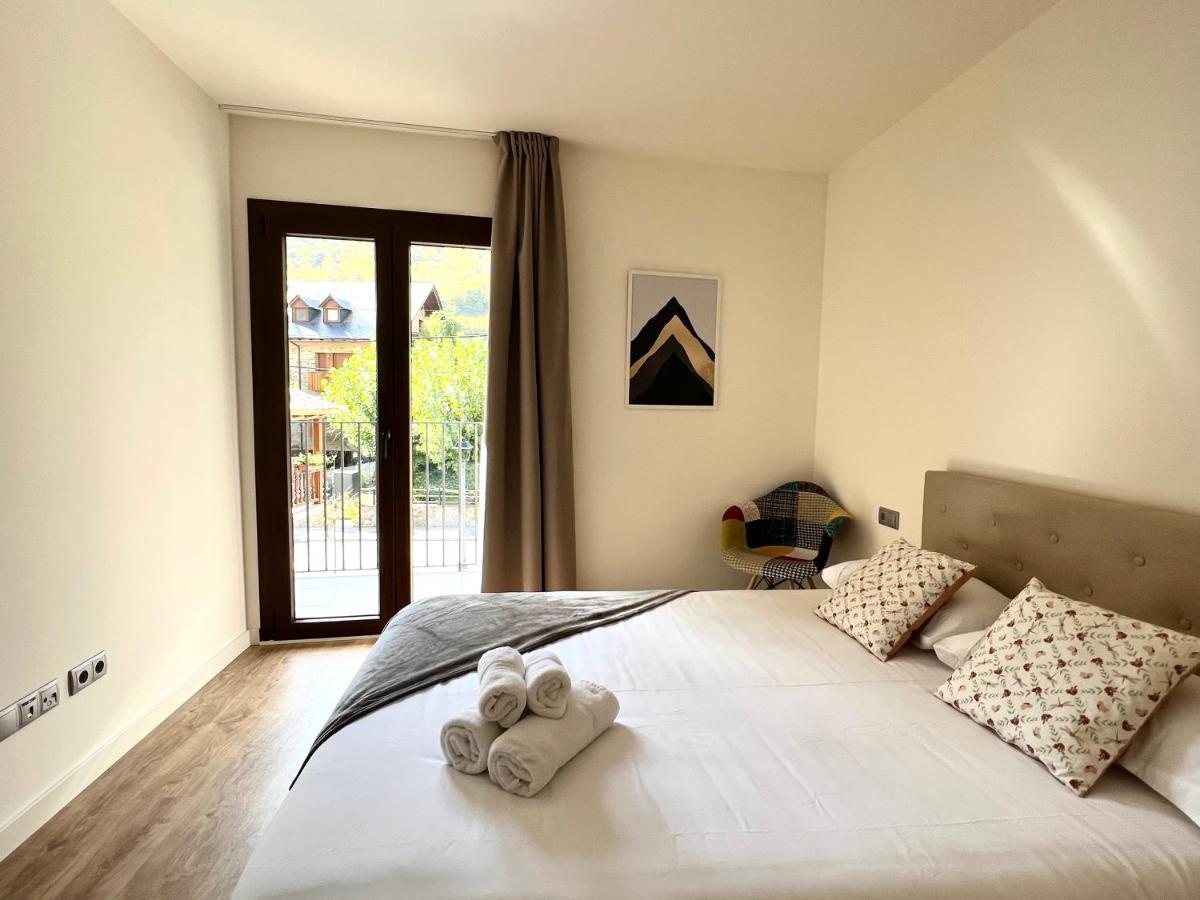 Espot Cowork & Apartments - L'Amfitriona Dış mekan fotoğraf