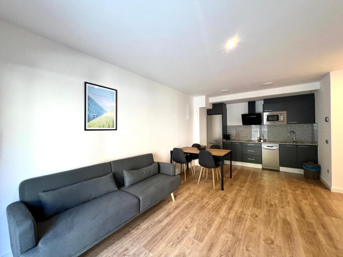 Espot Cowork & Apartments - L'Amfitriona Dış mekan fotoğraf