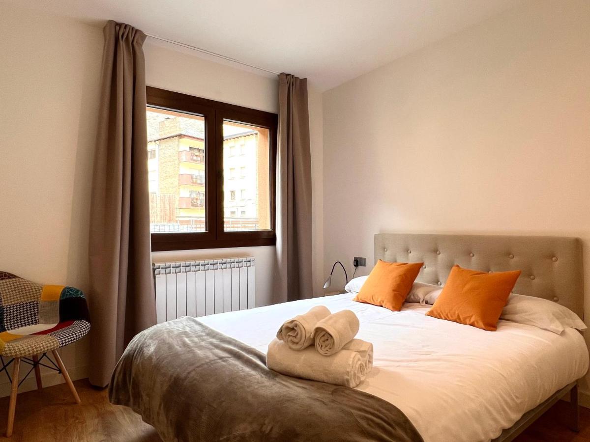 Espot Cowork & Apartments - L'Amfitriona Dış mekan fotoğraf